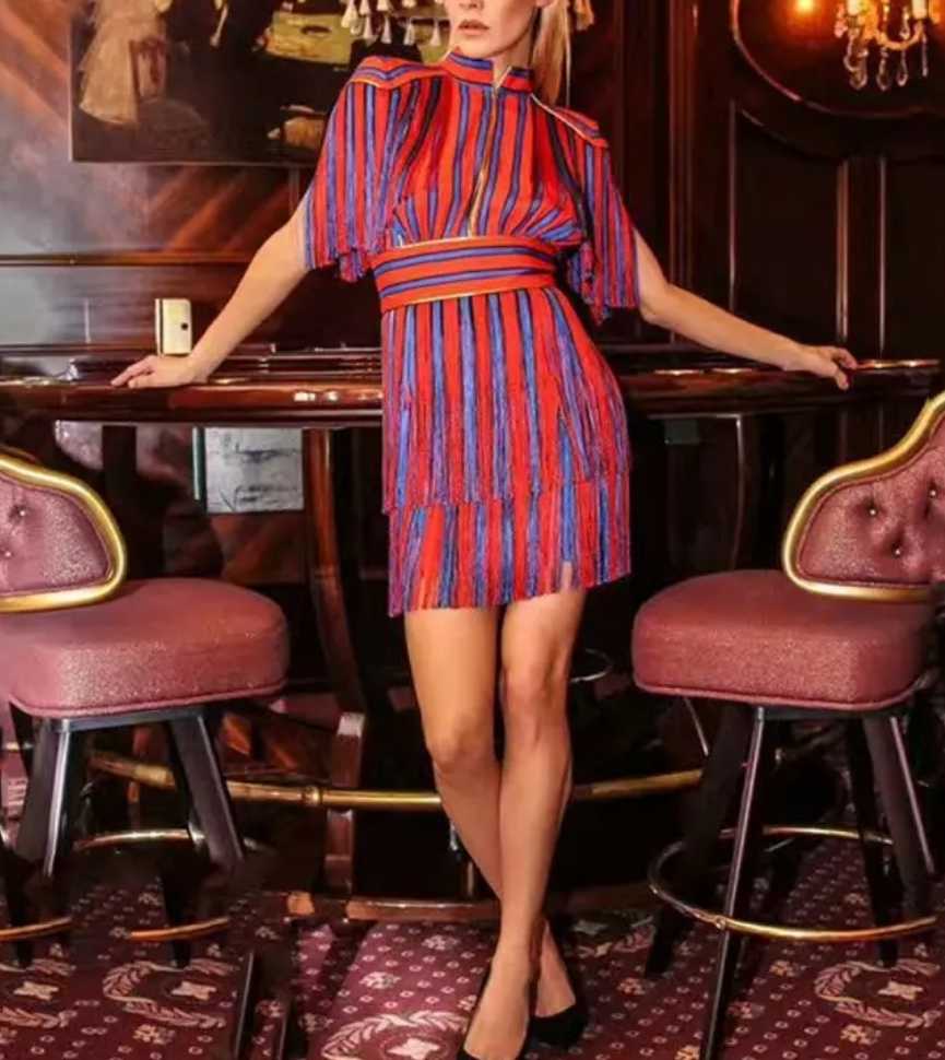 Sukienka z frędzlami mini w paski - obrazek 4