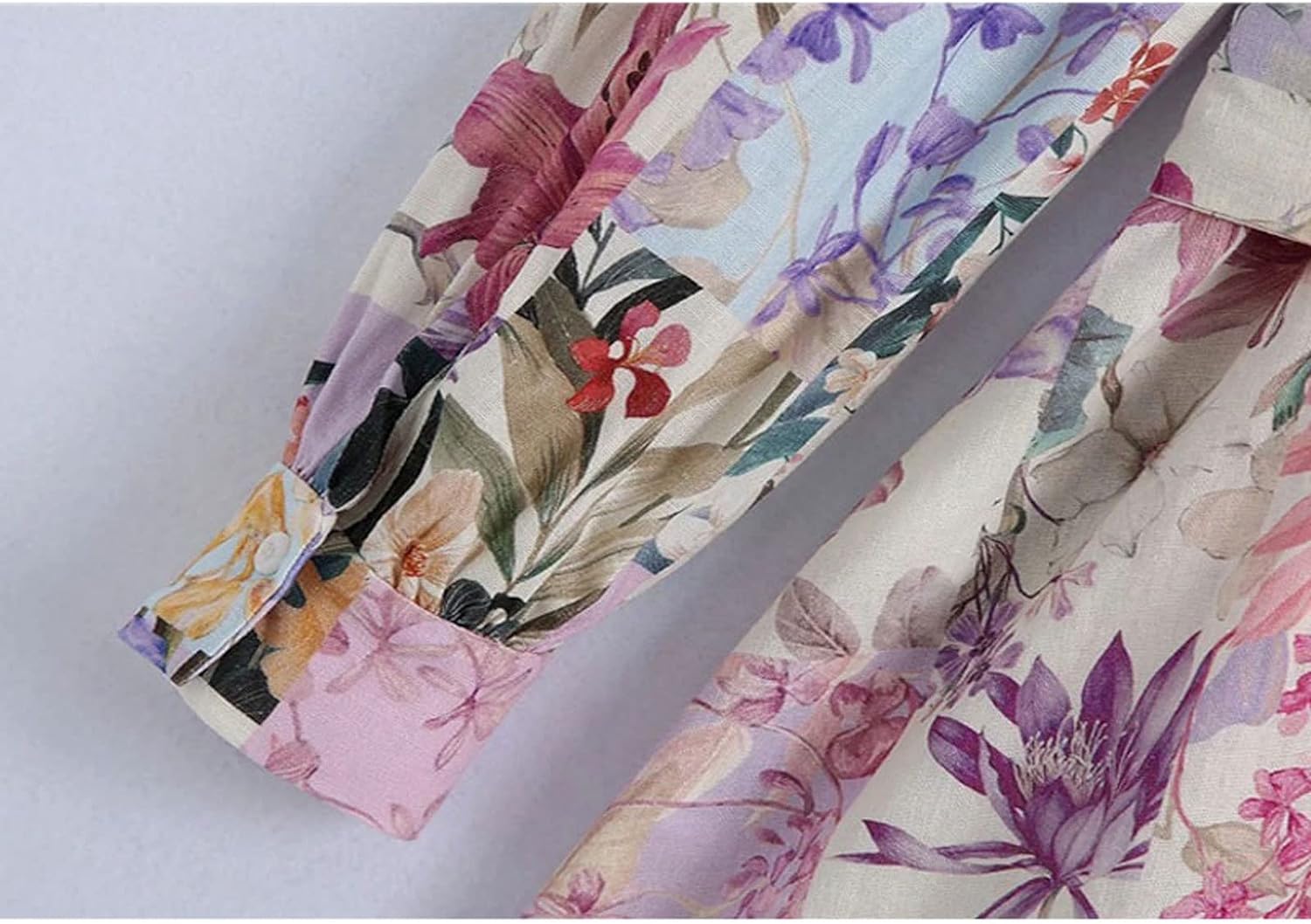 Sukienka mini w kwiaty z długim rękawem - obrazek 6