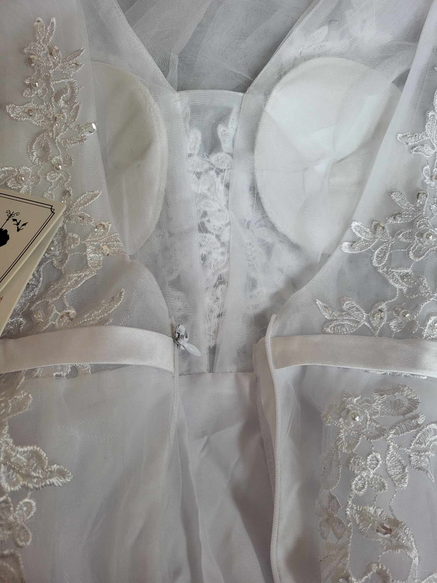 Suknia ślubna tiulowa z koronką S - obrazek 4