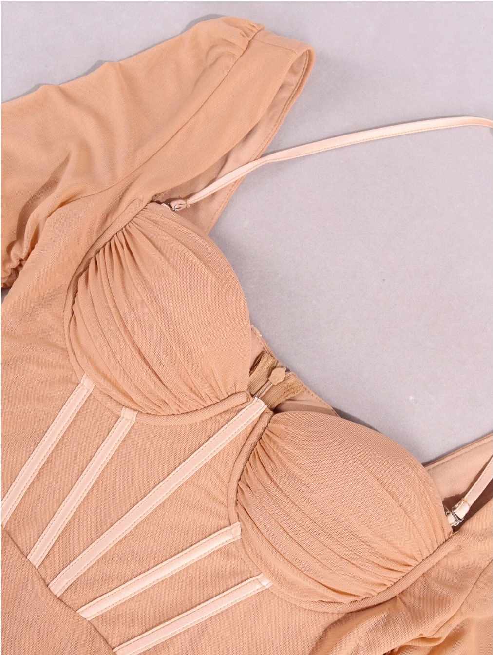 Mini sukienka marszczona z długim rękawem rozmiar S - obrazek 4