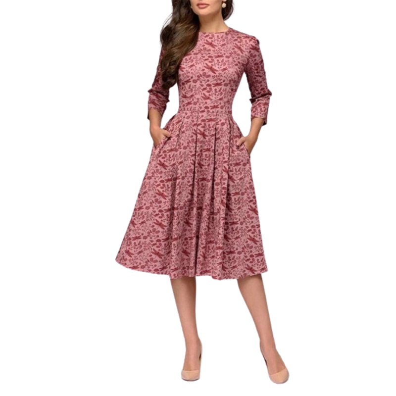 Rozkloszowana wzorzysta sukienka midi z 3/4 rękawem