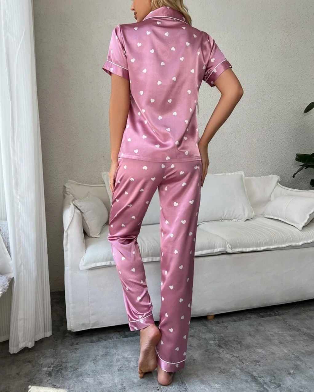Damska satynowa piżama różowa w serduszka rozmiar S - obrazek 3