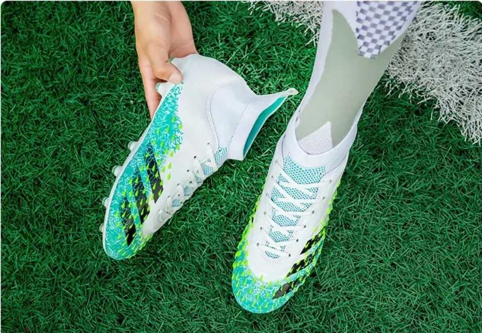 Buty piłkarskie męskie wysokie korki - obrazek 2