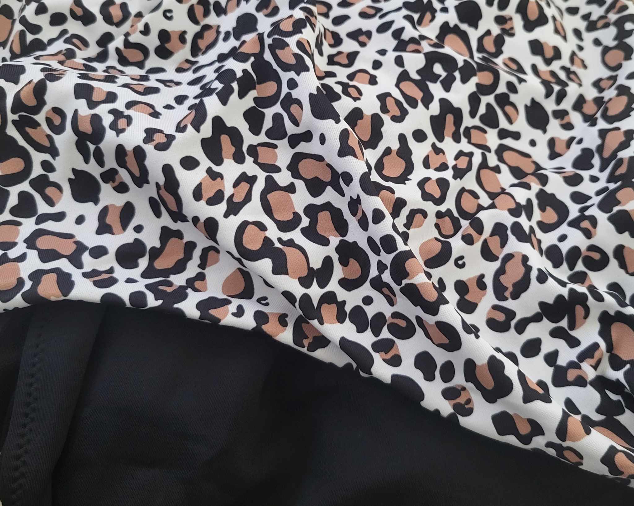 Dwuczęściowy strój kąpielowy w panterkę rozmiar XL - obrazek 3