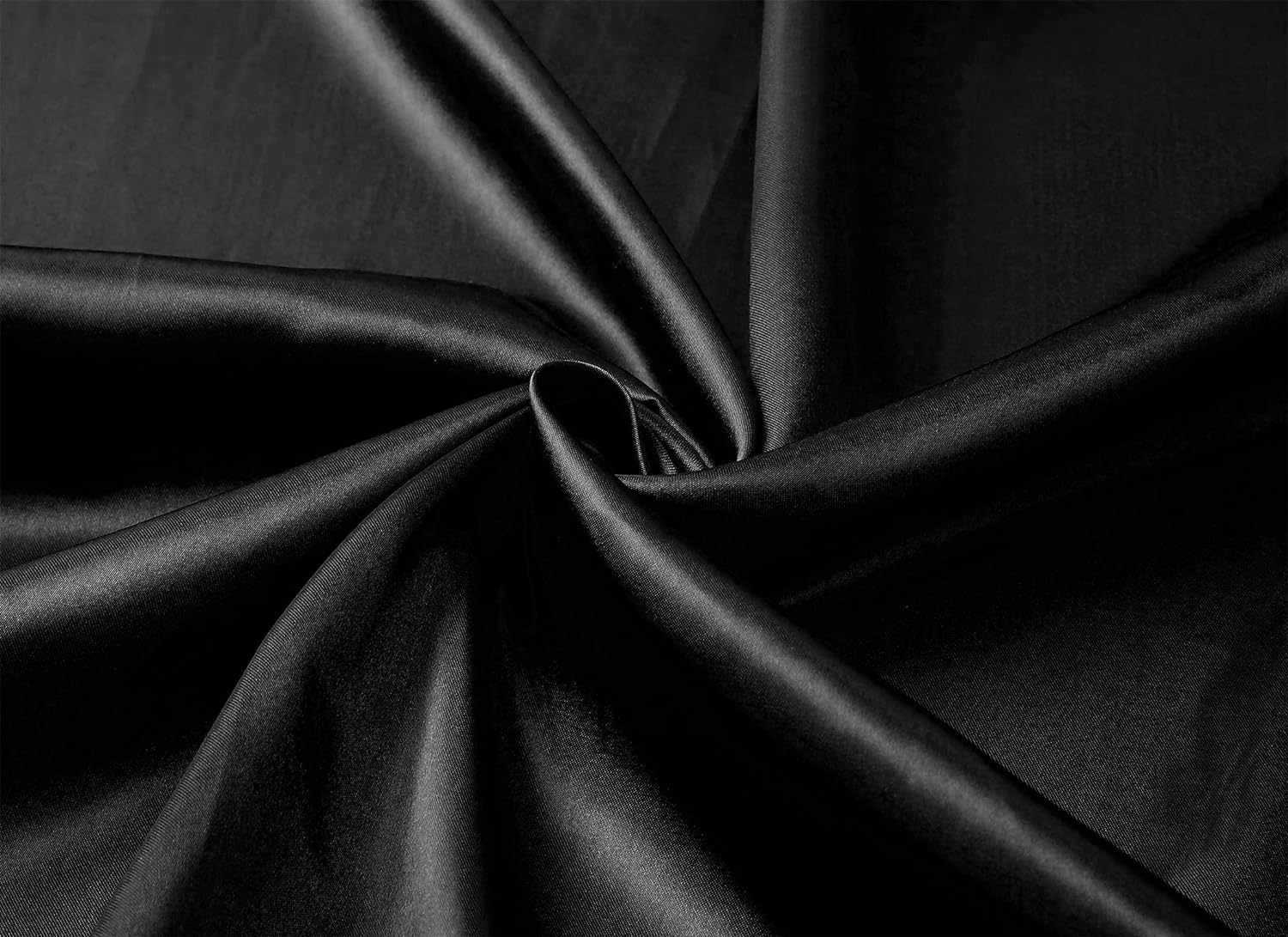 Peleryna satynowa czarna długa z kapturem - obrazek 8