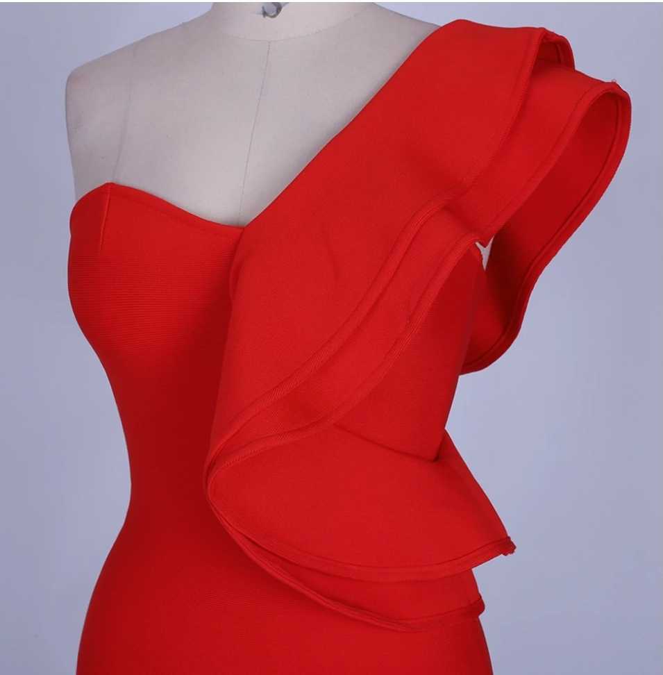 Elegancka czerwona sukienka na jedno ramię rozmiar M - obrazek 4