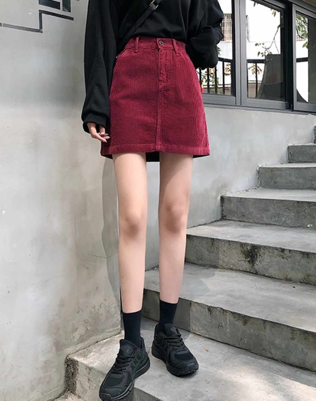 Spódnica sztruksowa mini rozmiar M - obrazek 2