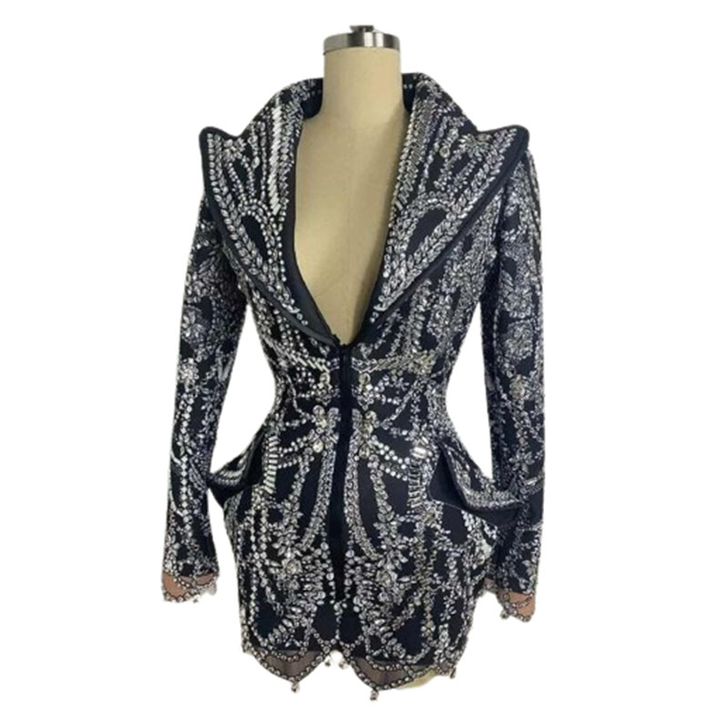 Damski strój sceniczny czarny z kryształami