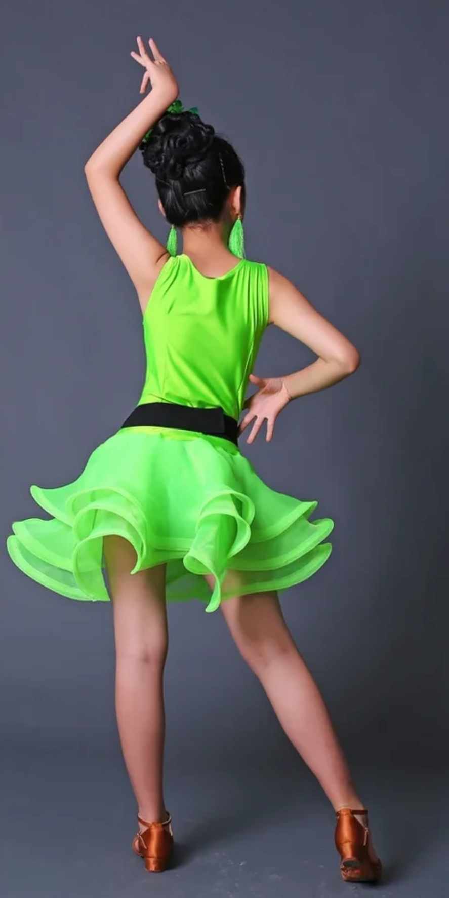 Sukienka do tańca latynoskiego w kolorze zielonym - obrazek 2