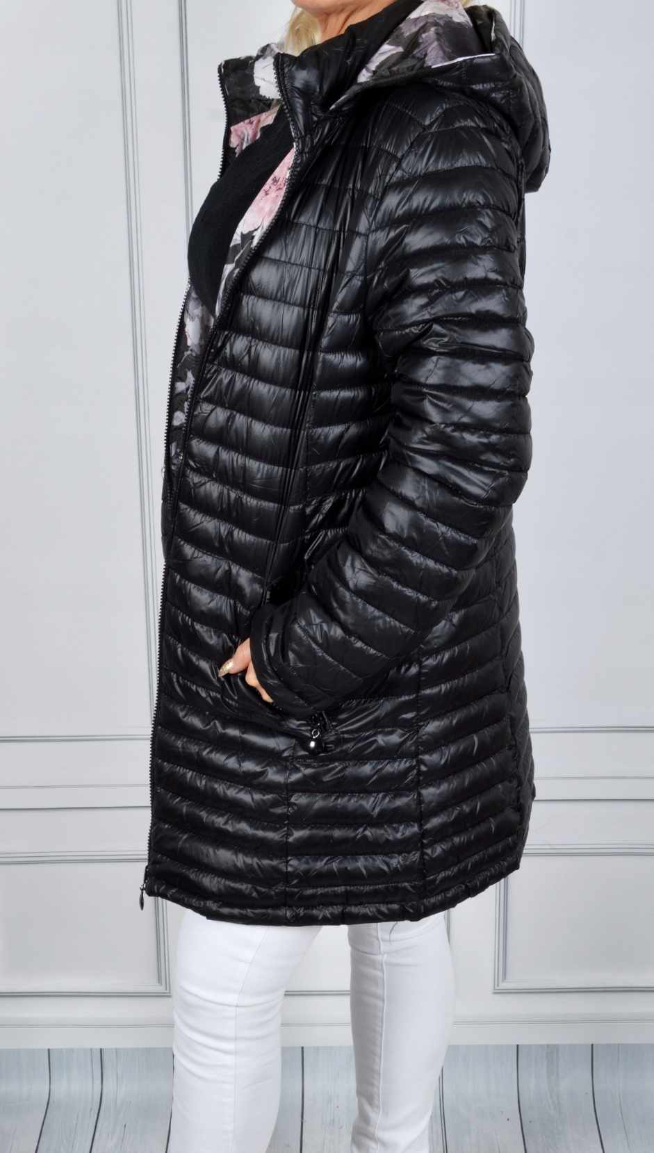Dwustronna pikowana damska kurtka rozmiar M/L - obrazek 4