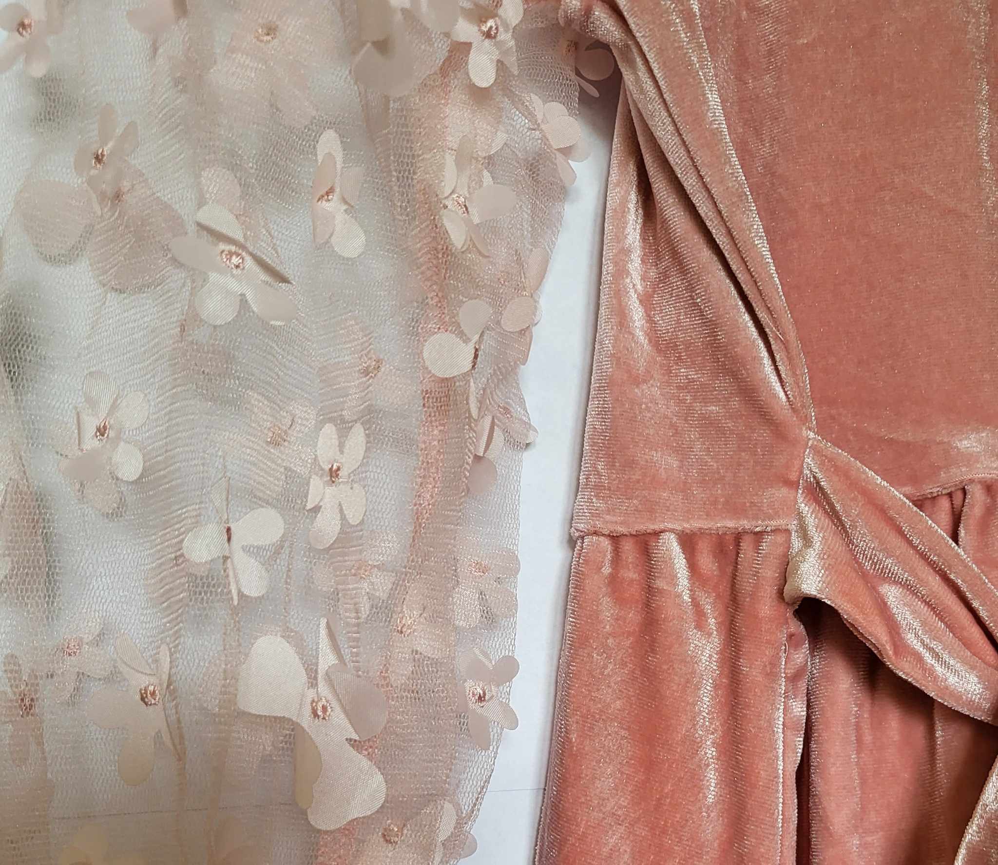 Dziewczęca różowa sukienka długi siateczkowy rękaw r.152 - obrazek 3