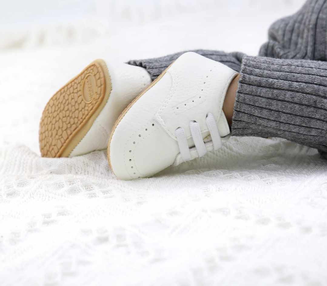 Niemowlęce buciki białe 11cm - obrazek 4