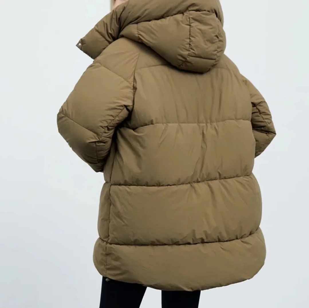 Damska puchowa kurtka z kapturem - obrazek 3