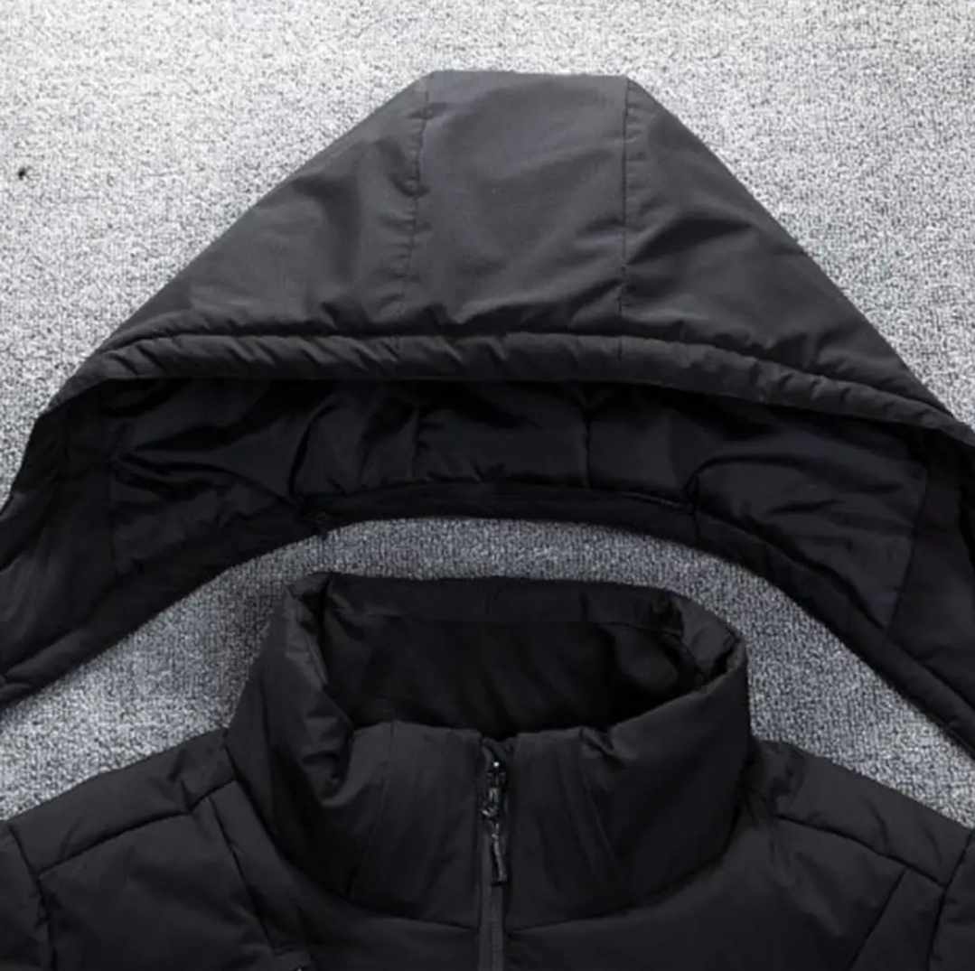 Szara puchowa kurtka z odpinanym kapturem - obrazek 4