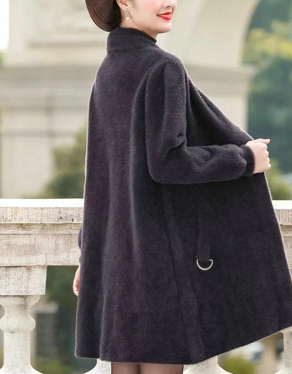 Elegancki damski płaszcz/narzutka alpaka S/M - obrazek 3