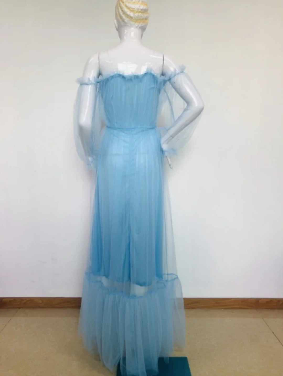 Sukienka tiulowa maxi idealna do sesji fotograficznej - obrazek 4