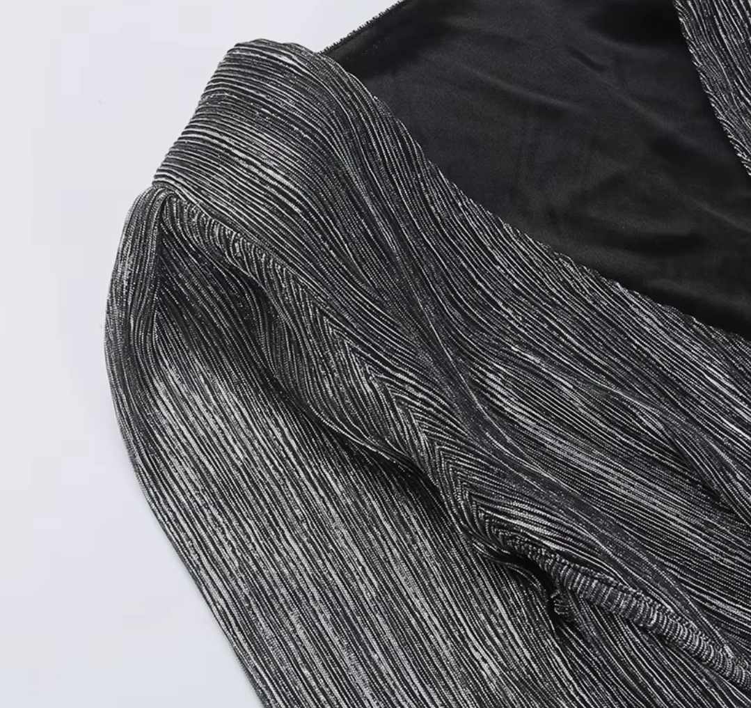 Stylowa sukienka mini z długim rękawem S/M - obrazek 4