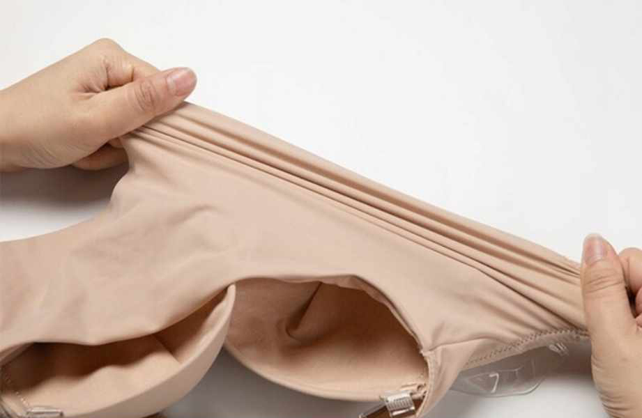 Body bez pleców pod sukienkę w kolorze Nude - obrazek 5