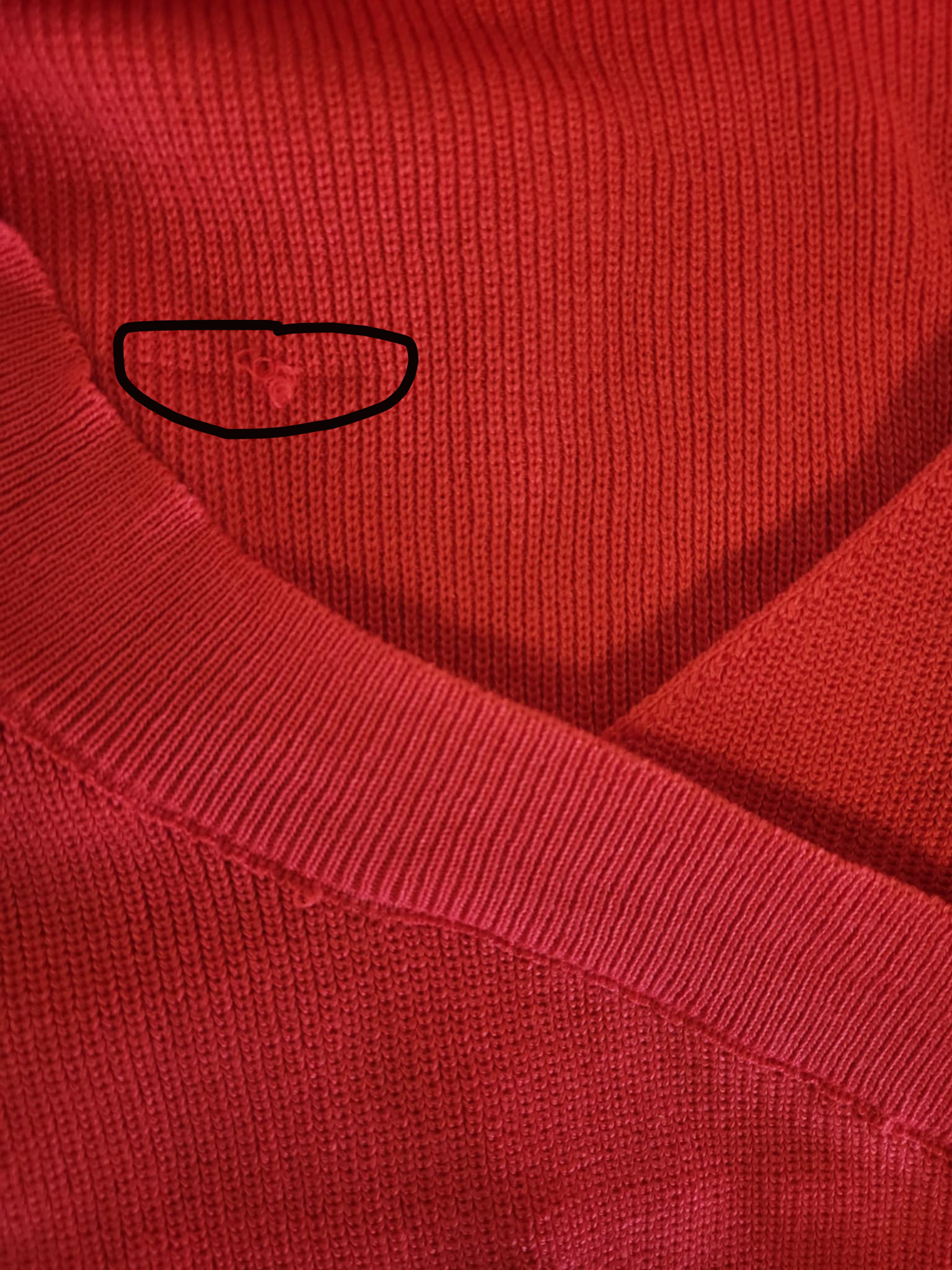 Sweter damski czerwony rozmiar S/M - obrazek 5